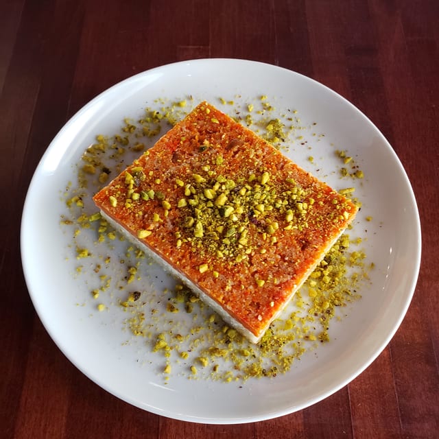 Knafeh.